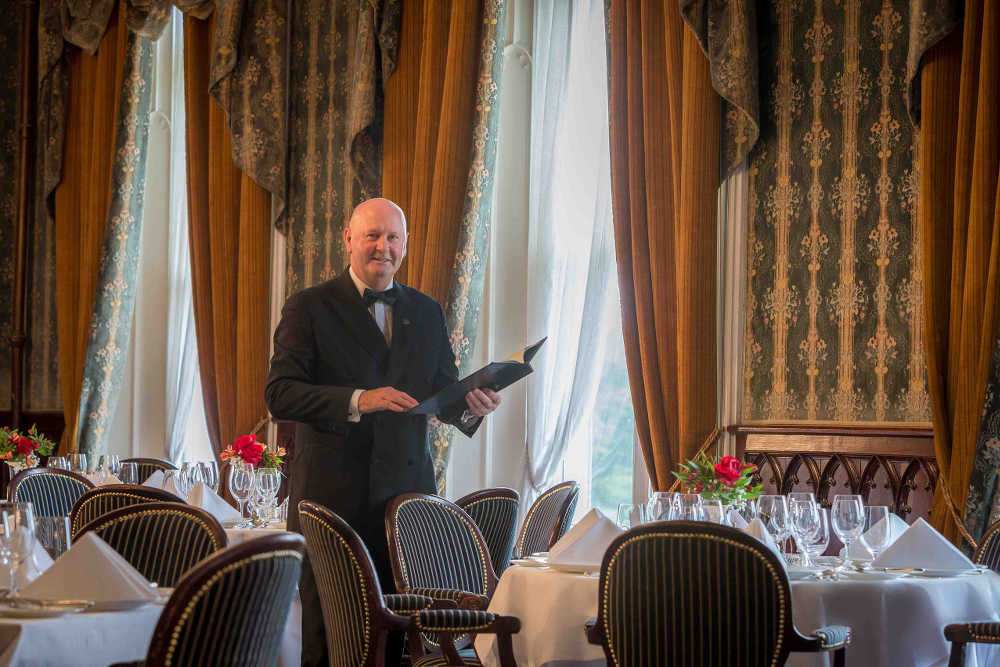 Tony Frisby, Earl of Thomond Restaurant, Dromoland Castle, Co Clare 	