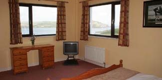 The Islanders Rest - Sherkin Island County Cork Ireland - bedroom